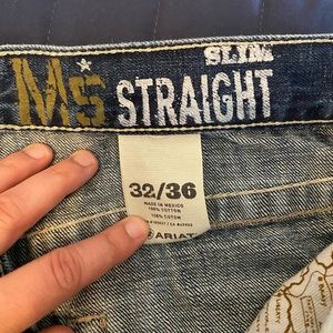 Mens Ariat M5 straight slim 32/36 jeans in EUC. Non smoking home.